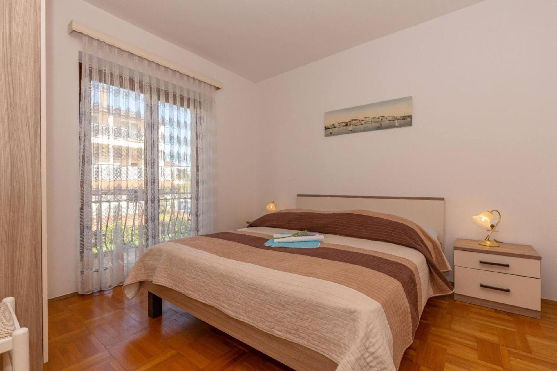 Three Bedroom Apartment In Biograd 비오그라드나모루 외부 사진