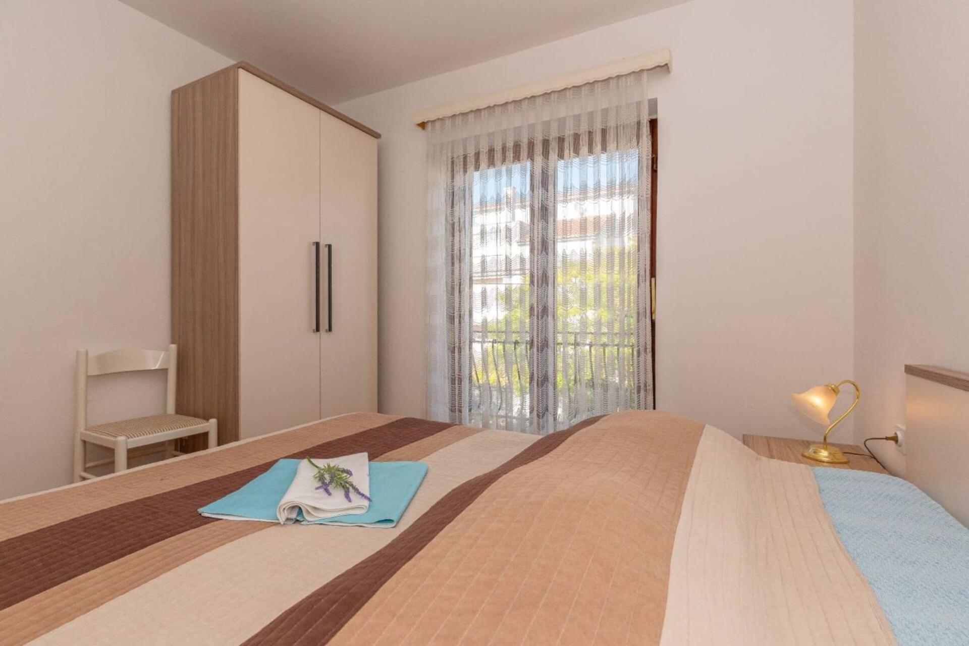 Three Bedroom Apartment In Biograd 비오그라드나모루 외부 사진
